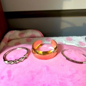 Lot of 3 paparazzi bracelets bangle/cuff